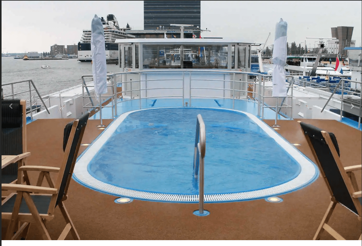 Amawaterways Sundeck pool